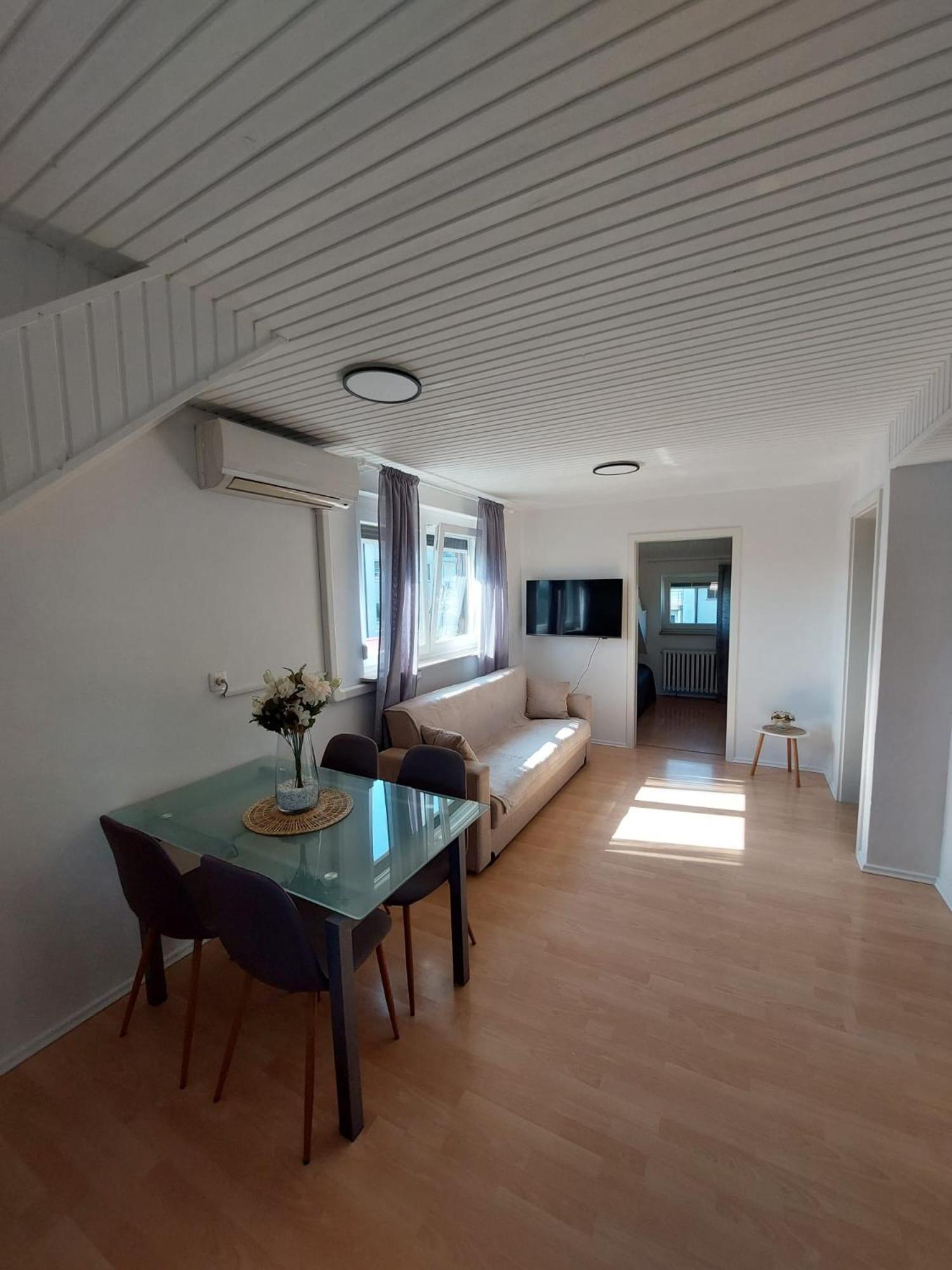 Moskriceva Apartment ลูบลิยานา ภายนอก รูปภาพ